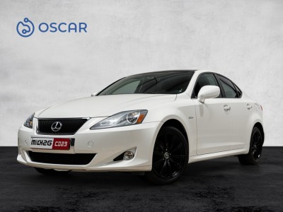 Lexus IS 220